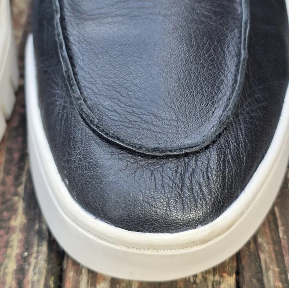 Vionic Womens Uptown Black Leather Loafer, Slip-on, Sz 10 Wide - Picture 4 of 12